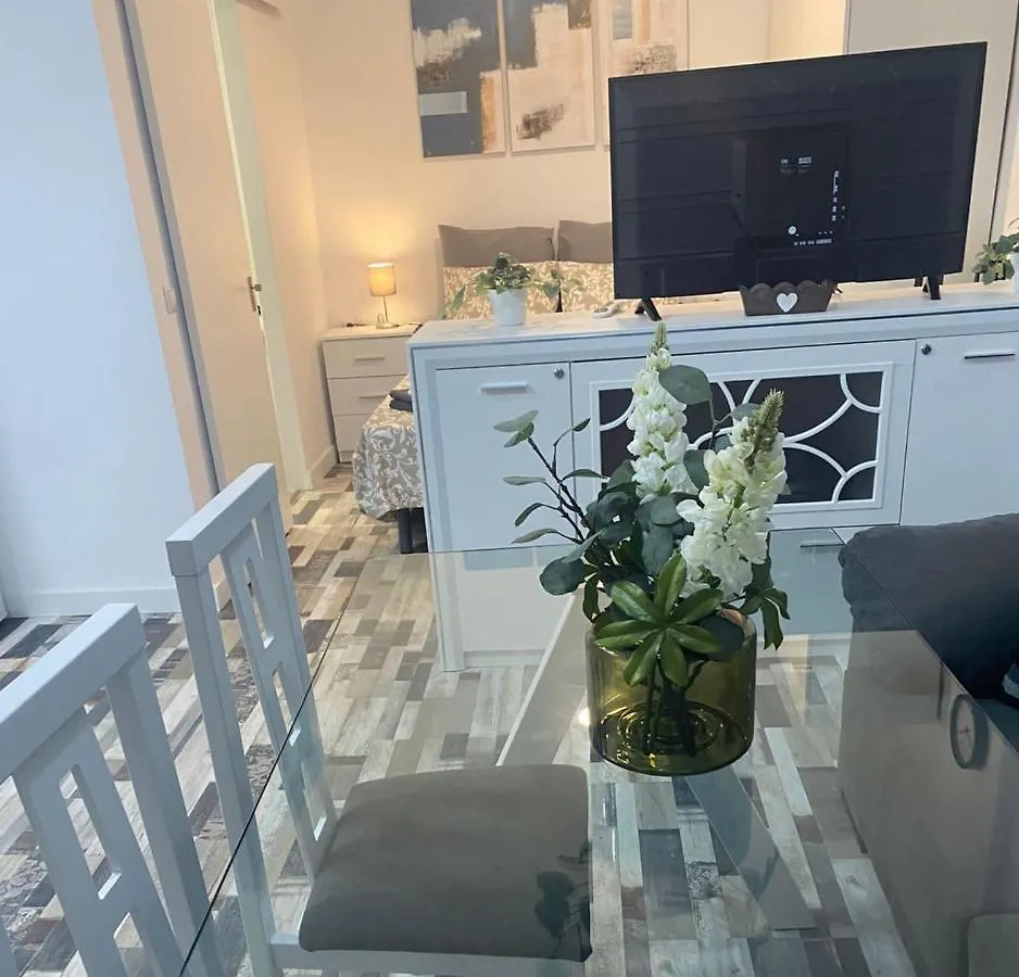 Holidays2Benalmadena Siroco Parking And Balcony Apartment  Benalmadena